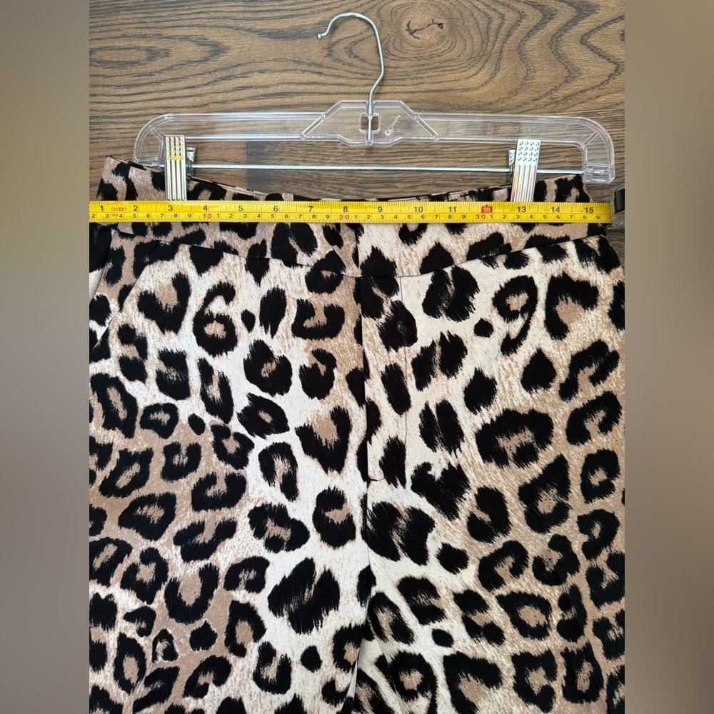 Banana Republic Leopard Print Wide Leg Pants. Size 4. NWOT. - Picture 5 of 6